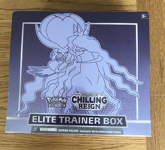 Chilling Reign ETB